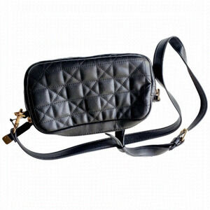 𝅺forever 21 Black Cross Body Shoulder Bag